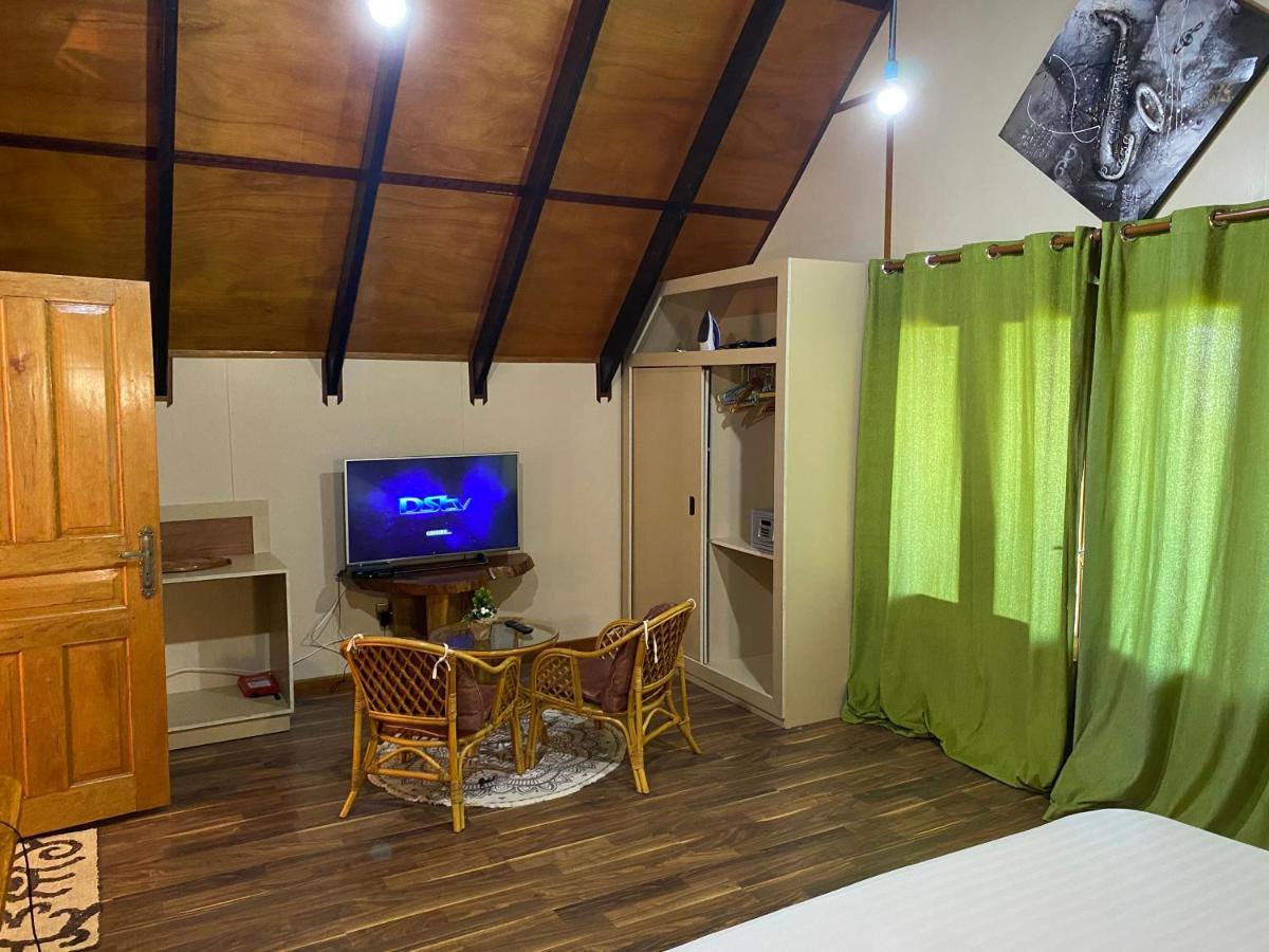 Mouggae Blues Villas Beau Vallon  Exterior photo