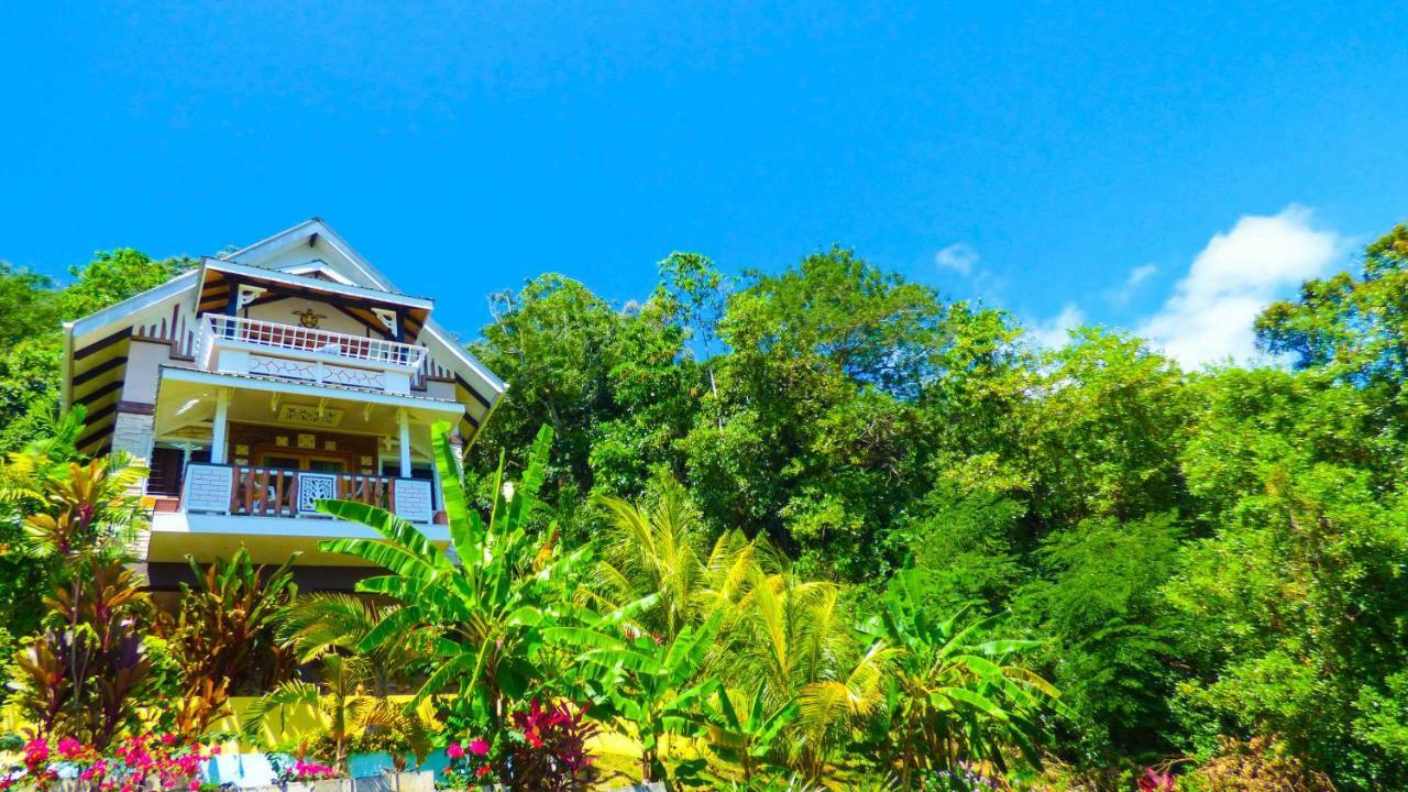 Mouggae Blues Villas Beau Vallon  Exterior photo